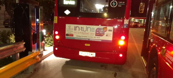 bus-rear-night-600x270